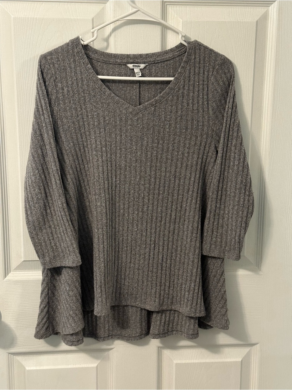 Sonoma Heather Gray Ribbed V-Neck Knit Top